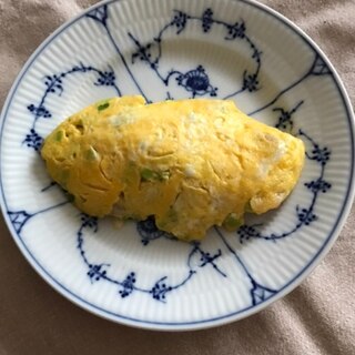 サラダチキンとネギのオムレツ